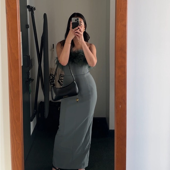 HOUSE OF CB - JULIENE DRESS - Picture 5 of 5